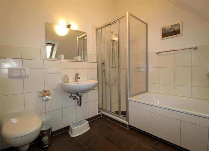 Residenz Hohe Lith 28 - Badezimmer - Cuxland-Fewo-Service