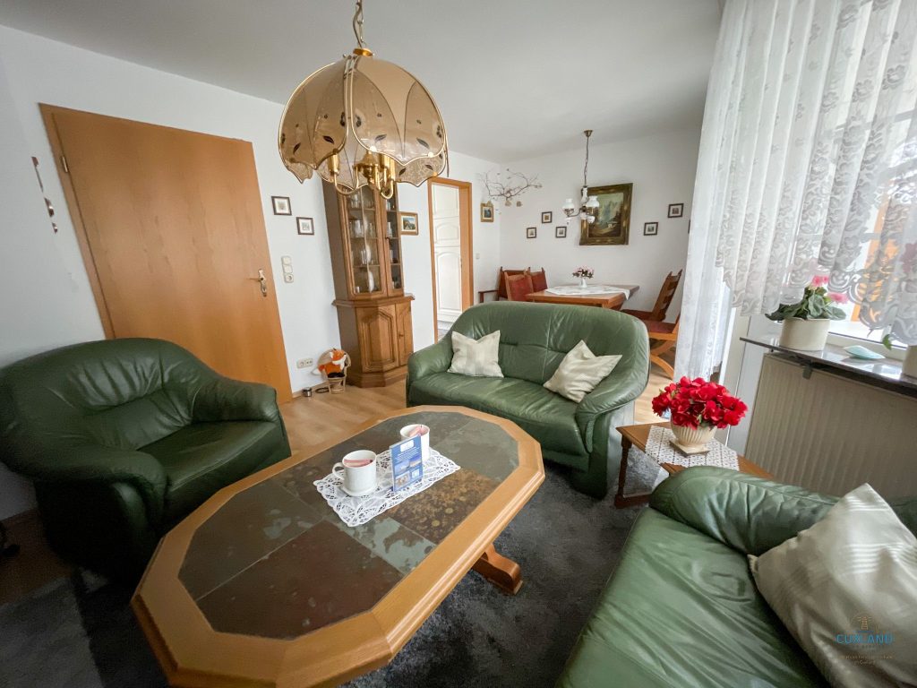Cuxland-Fewo-Service-Alter Duhner Weg-Wohnung 7h-Wohn/Essbereich