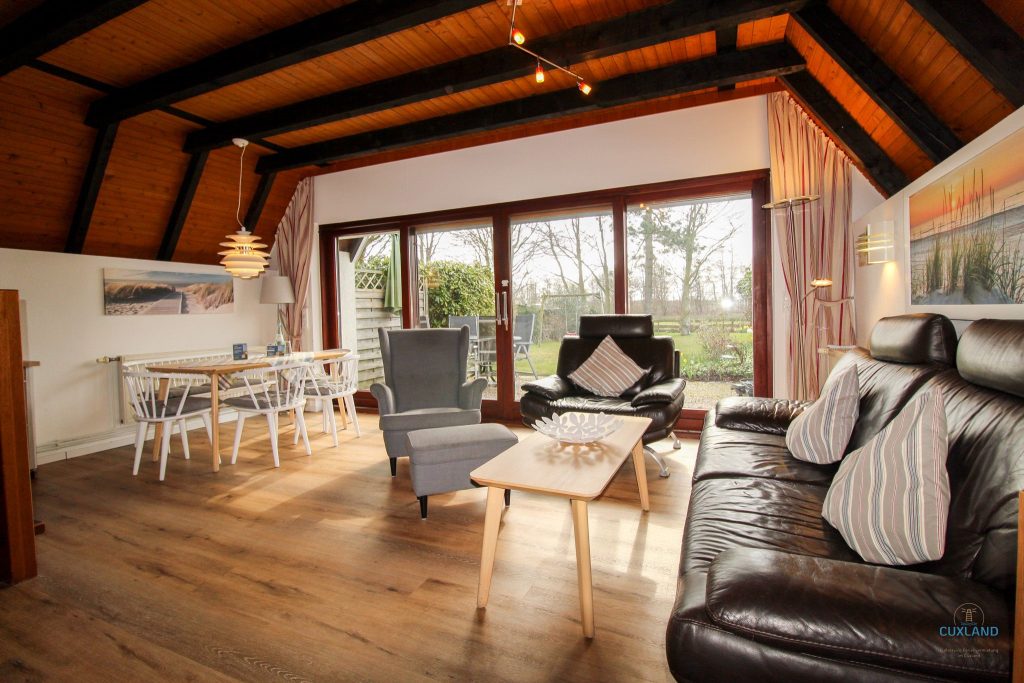 Cuxland-Fewo-Service-Haus Hanna-Wohnbereich