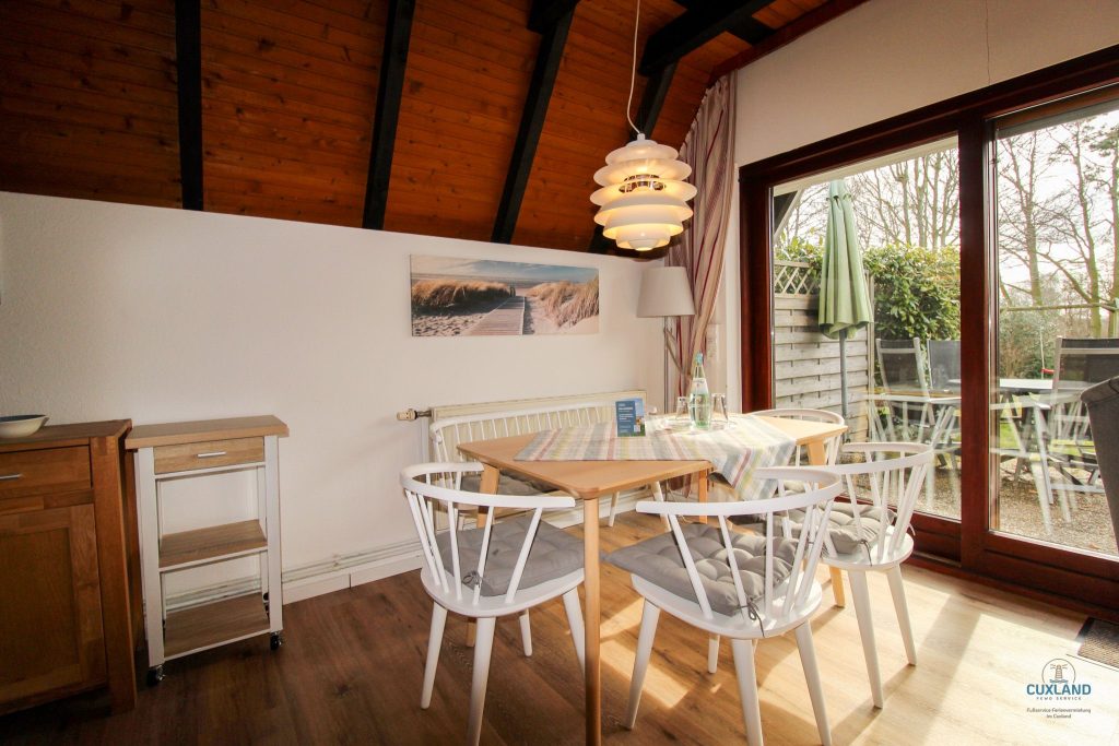 Cuxland-Fewo-Service-Haus Hanna-Essbereich