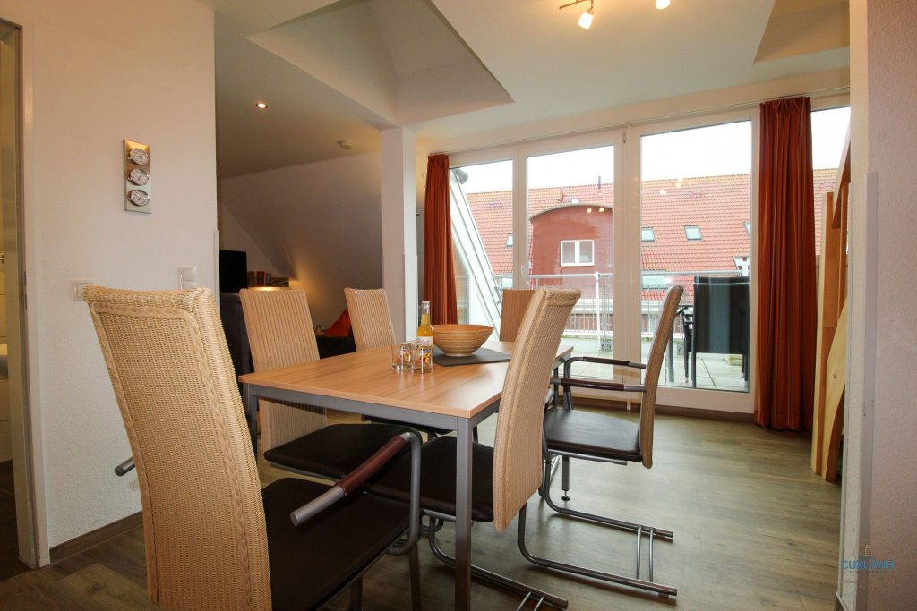 Cuxland-Fewo-Service-Residenz Hohe Lith-Wohnung 3.28-Essbereich