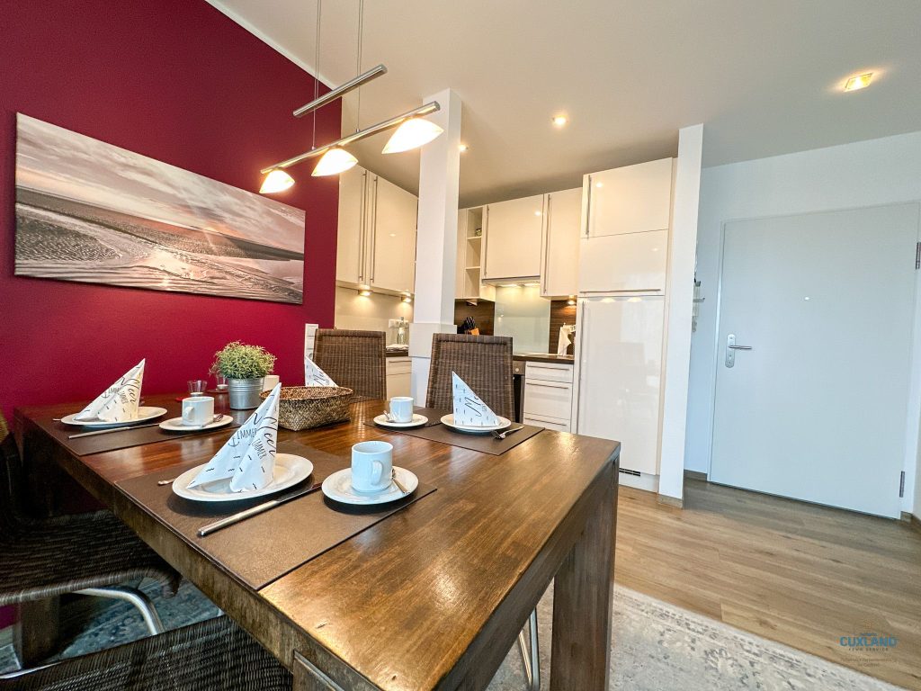 Cuxland-Fewo-Service-Residenz Hohe Lith-Wohnung 3.33-Küchenzeile/Essbereich