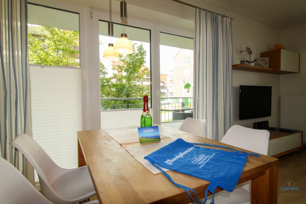 Cuxland-Fewo-Service-Residenz Hohe Lith-Wohnung 4.1-Essbereich