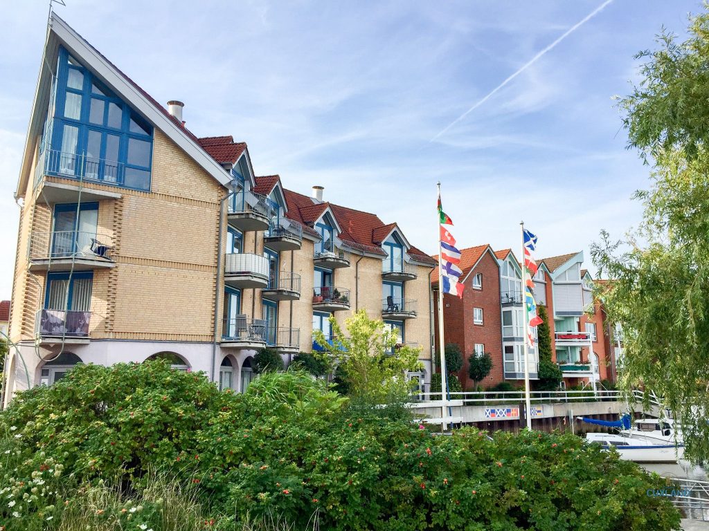 Cuxland-Fewo-Service-Ferienwohnung am Schleusenpril-City Marina-Hausansicht