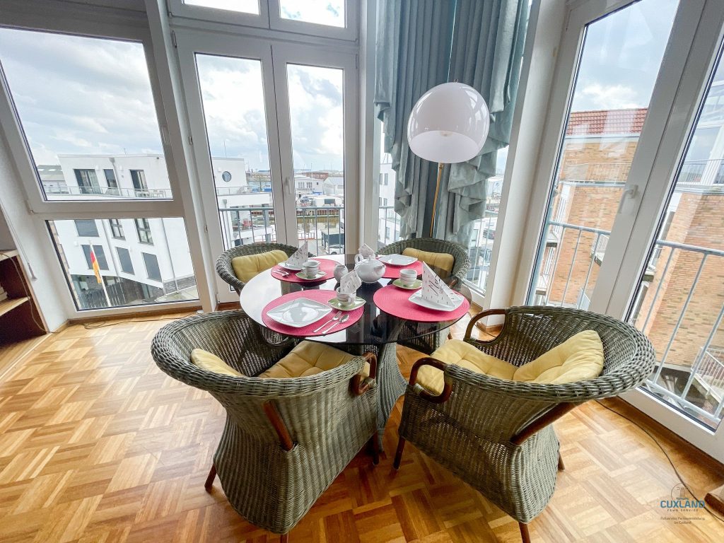 Cuxland-Fewo-Service-Ferienwohnung am Schleusenpril-City Marina-Essbereich