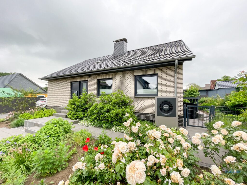 Cuxland-Fewo-Service-Ferienhaus Lindenweg-Bad Bederkesa-Hausansicht