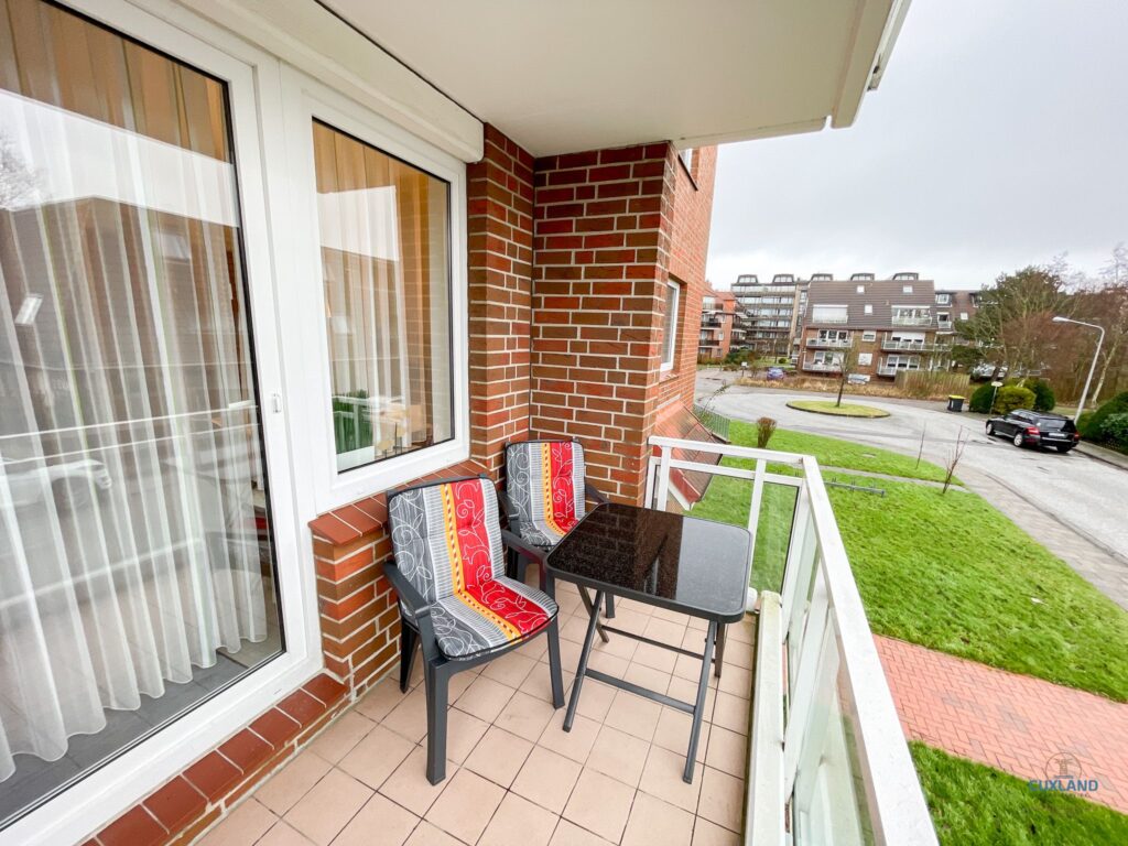 Cuxland-Fewo-Service-Residenz Kormoran-Wohnung 01.06.-Balkon
