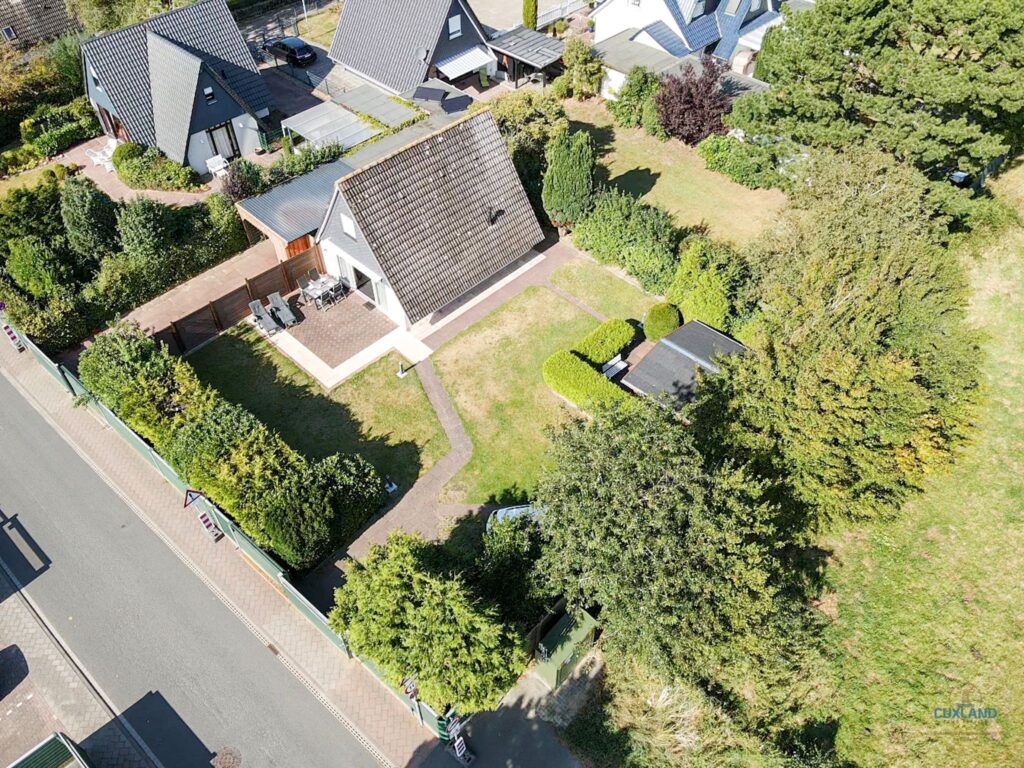 Cuxland-Fewo-Service-Ferienhaus Kampweg 15-Vogelperspektive