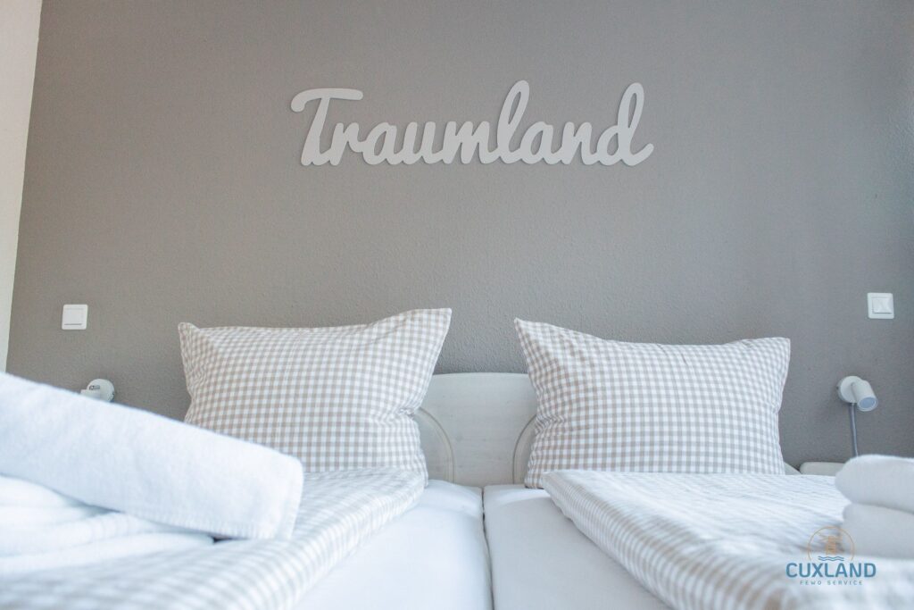 Cuxland-Fewo-Service-Haus Nordseebrandung-Wohnung 2.4-Schlafzimmer