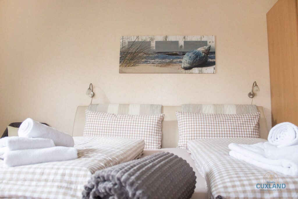 Cuxland-Fewo-Service-Ferienhaus Bungalow-Schlafbereich