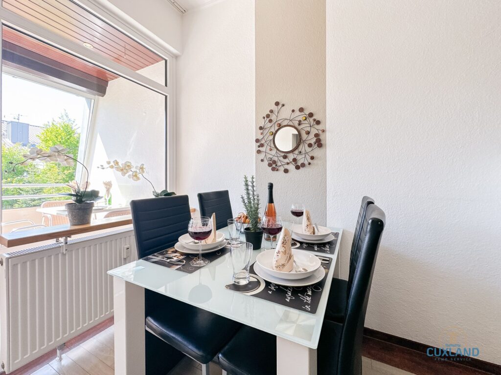 Cuxland-Fewo-Service-Haus Essen-Wohnung 22-Essbereich
