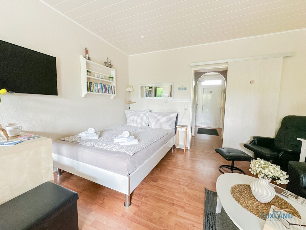 Cuxland-Fewo-Service-Haus Kehrwieder-Wohnung 8 -Wohn/Schlafbereich